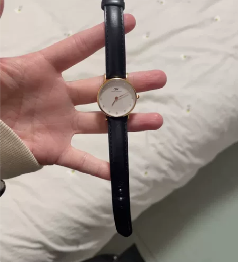 DW手表 因为男朋友送了新手表，手表太多了...