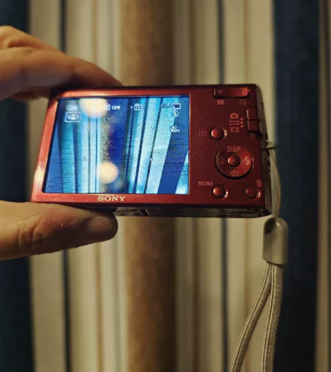 索尼w510数码相机,十年前从国外买回来没...