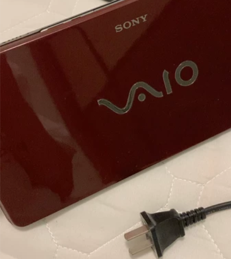 9新Sony 索尼口袋 笔记本 感兴趣的话...