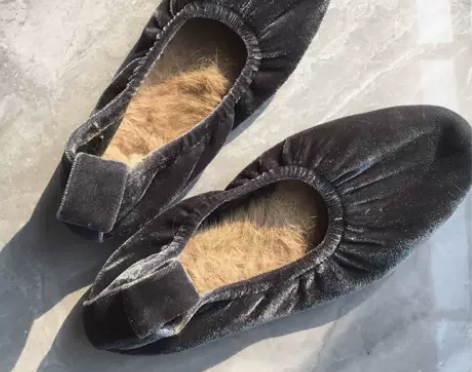 八五新36码丝绒毛毛软底鞋，脚感好。怀孕加...