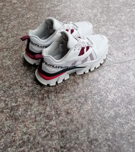 Fila斐乐Buffer鱼刺3代舒适厚低低...