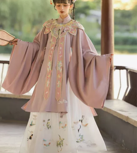 九五新仅穿一次包邮 玉术原创汉服女明制立领...