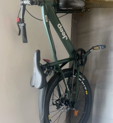 因孩子长期住校，现有有辆全新Jeep大童自...