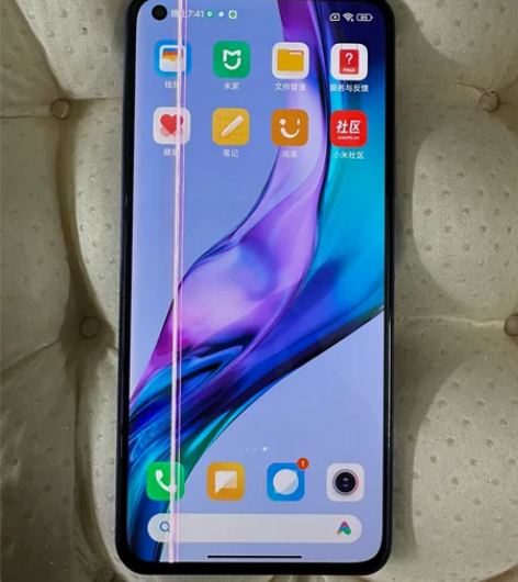 秒杀价出闲置小米11青春版8+128  屏...