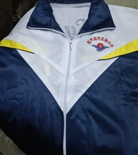 葫芦岛实验，中学校服秋装150到200码，...