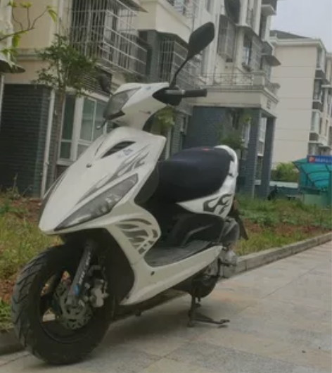 18年上牌 车子现目前有手续 无手续卖裸车...