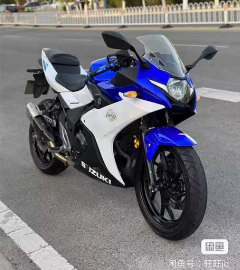 铃木gsx250，低价出售九五新二手摩托车...
