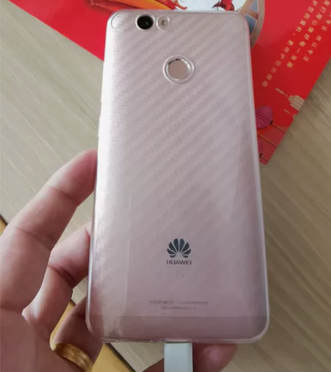 华为nova一代,粉色。支持双卡双待,内存...