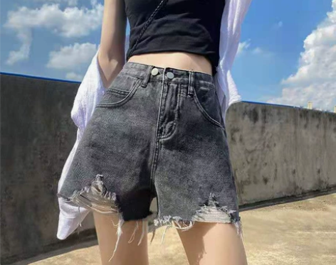大码包邮，韩版牛仔短裤显瘦宽松大码女夏烟灰...