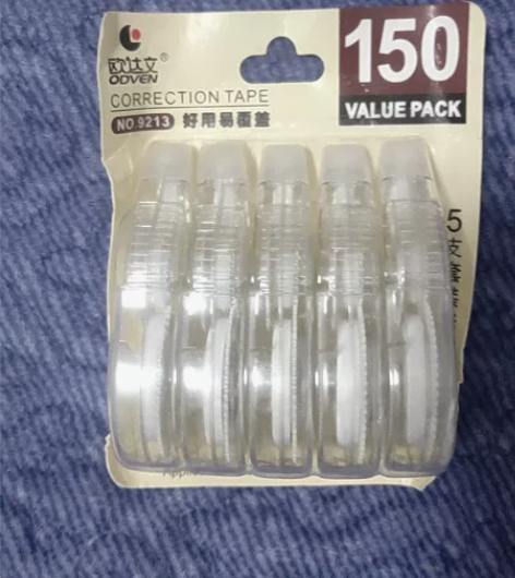 30x5mm长修正带有五个 ，还有五支笔只...