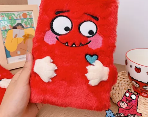【小怪兽阿蒙联名】卡通毛绒笔记本子萌趣怪兽...