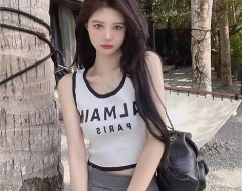 2022夏新款纯欲风吊带背心女方领露背甜辣...