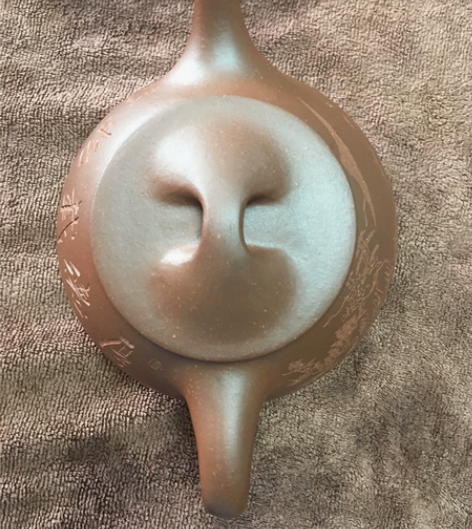 石飘紫砂壶容量约200cc品相完美、一口价...