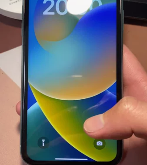 苹果11， 国行绿色 ，128，A13仿生...