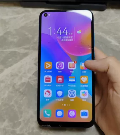 荣耀play3 6+128 功能完好无拆修...