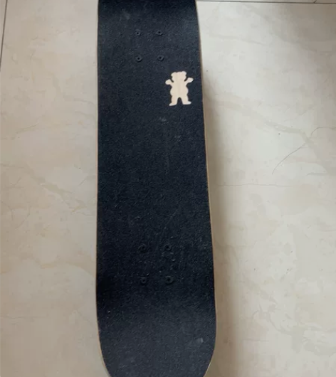 出一块element滑板，中空桥小火人轮，...