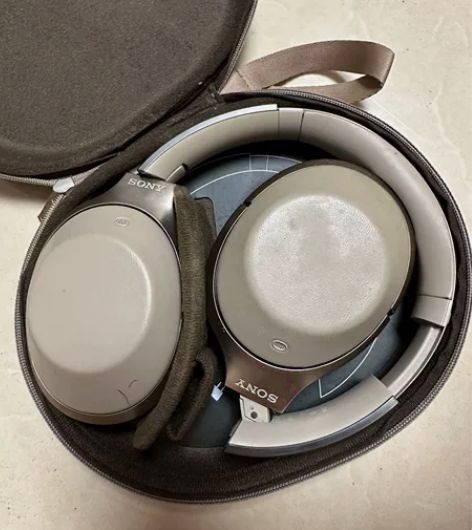 sony降噪耳机 以前买成一千多 有用的痕...