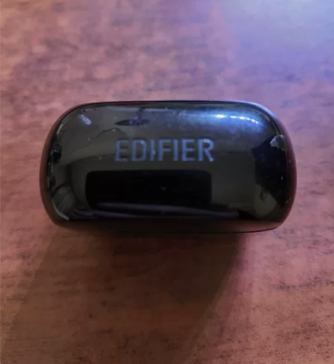 出漫步者tws1经典版，狗东上购。自用一年...