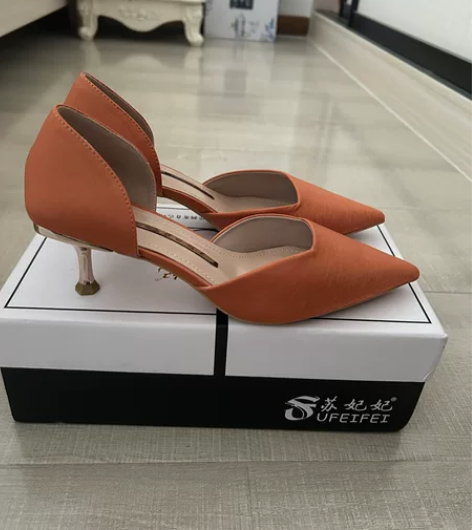 37码全新高跟单鞋 感兴趣的话点“我想要”...