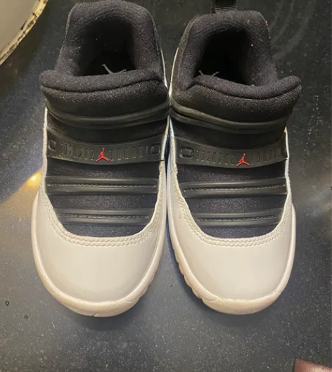 宝宝儿童乔丹Air Jordan 11 A...
