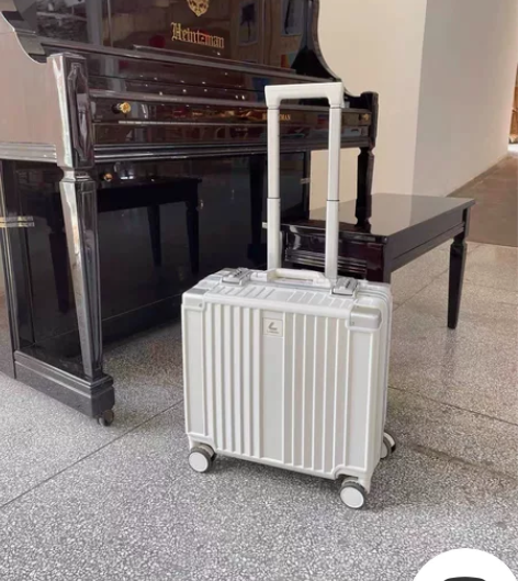 全新  未拆封   低价出 不退不换 感兴...