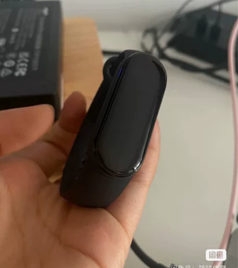 小米手环6 NFC版本，屏幕无划痕，成色不...