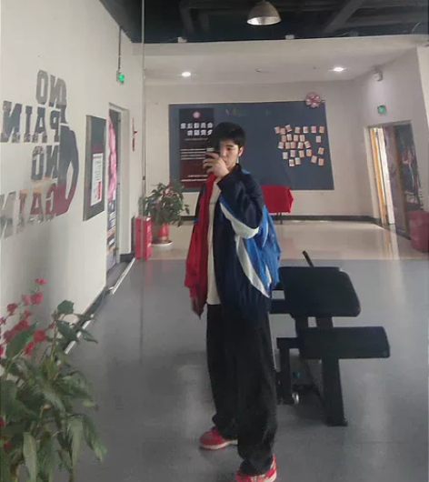 FOLLOW THE PARTY超宽松中等...