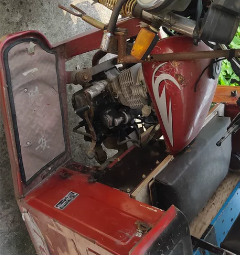 江苏三鑫三轮车摩托车，150c刀帆机头，残...