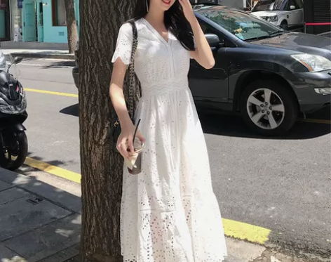 白色裙子收腰女港风学生连衣裙夏中长款到脚踝...