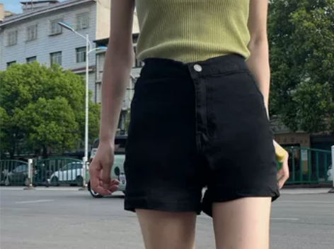 2022夏季新款小个子黑色显瘦牛仔短裤女韩...