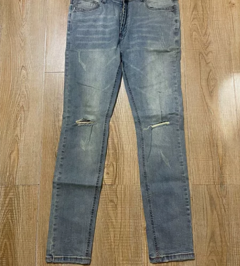 破洞牛仔裤L码 感兴趣的话点“我想要”和我...
