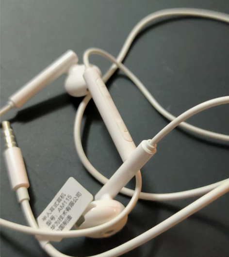 荣耀AM115半入耳手机音乐耳机,没什么好...