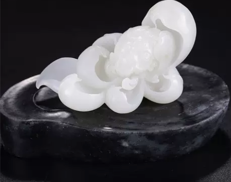 ?【省级玉雕大师张国军作品】和田玉出水清莲...