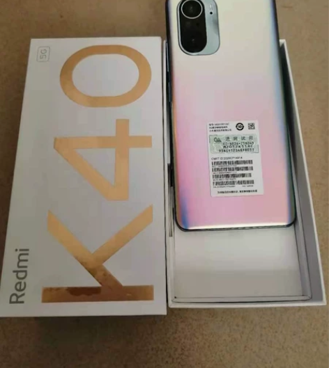 小米K40,买来给女朋友用的,嫌手机大,所...