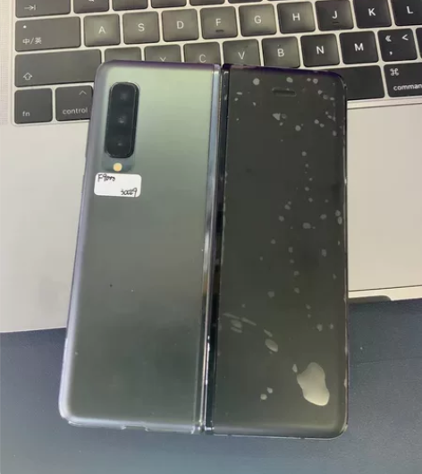 三星f9000 12+512g 刷22系统...