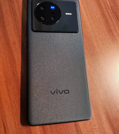 出vivo x80 8+256g，刚激活1...