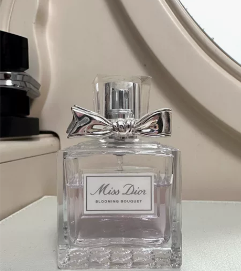 Dior花漾甜心香水 50ml 甜香闻腻不...