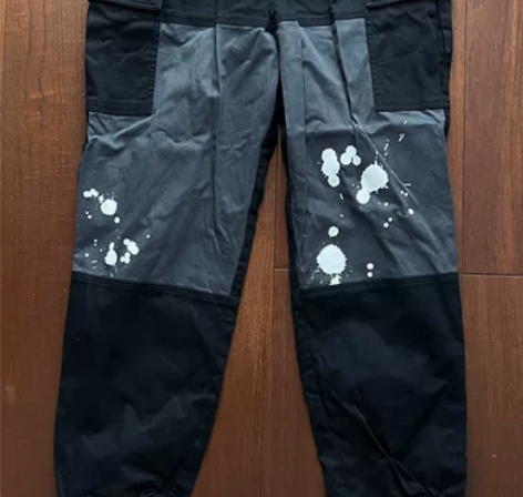 一条很好看的工装裤 纯棉的也很厚实 没穿过...