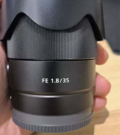 SONY镜头FE 1.8/35 就...