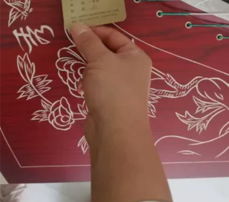 古筝9.5成新，买来就调了一下音没用过，工...