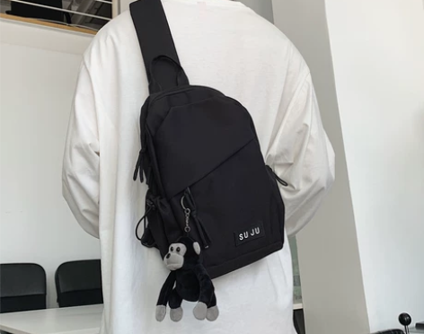 斜挎包潮牌男士百搭休闲胸包男ins潮背包潮...