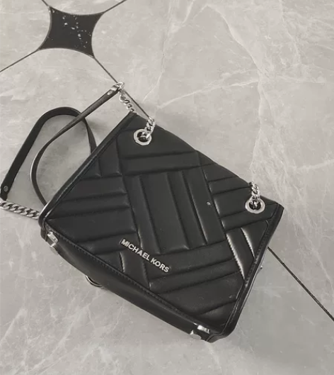 闲置女士手提包 感兴趣的话点“我想要”和我...