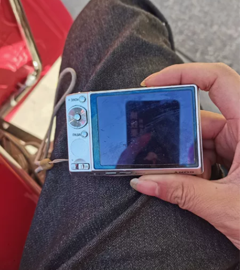 Sony/索尼T100 没电池了也不知道好...