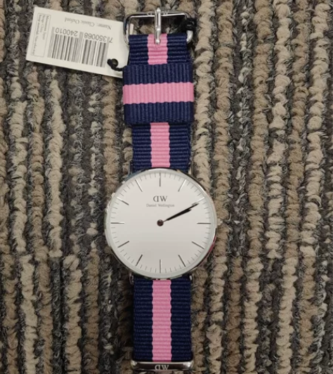 女表超低价清库存，正品假一赔十！DW手表女...