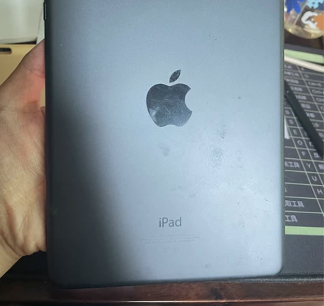 ipad mini1 16g 静音键稍稍有...