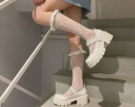 2022秋夏新款玛丽珍鞋粗跟水钻英伦风单鞋...