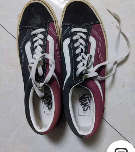 以前买了很多帆布鞋匡威vans都是正品 堆...