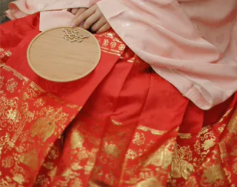 兰若庭汉服太平有象秋冬织金马面上衣粉 感兴...