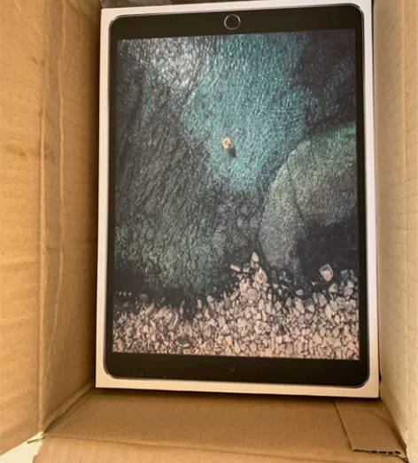 帮舍友出2018款iPad平板电脑，128...