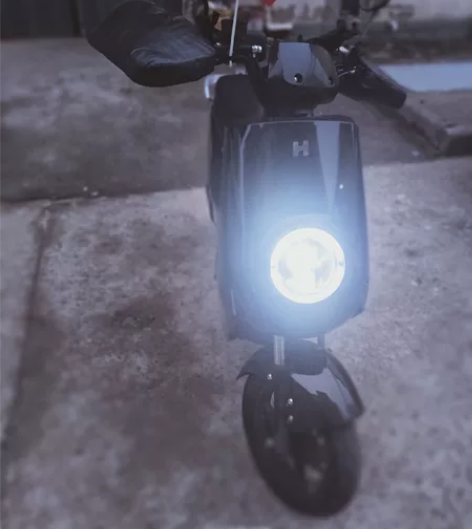 钢琴黑·棒途E13智能电动车-智享版(61...